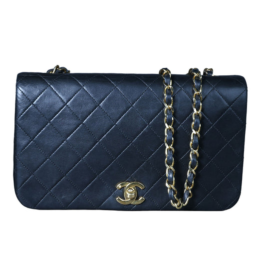Preowned CHANEL Vintage Matelasse 23 Single Flap Black Lambskin Gold-Tone Hardware 18XXXX3 | Luxe Again Maison