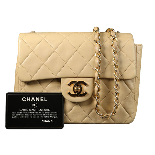 Preowned CHANEL Vintage Mini 17 Matelasse Single Flap Lambskin GHW Beige Bag | Luxe Again Maison