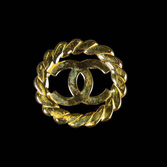 Preowned CHANEL Vintage Coco Mark Circle 93A Brooch GP | Luxe Again Maison