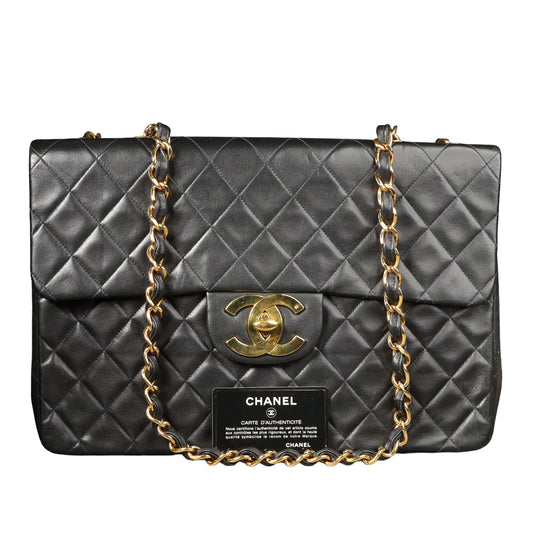 Preowned CHANEL Vintage Matelasse 34 Maxi Classic Flap Black Lambskin GHW 31XXX47 | Luxe Again Maison