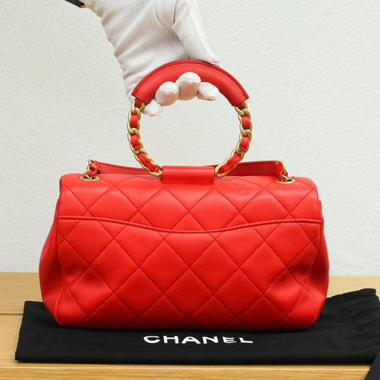 Pre-owned vintage Chanel AS1358 Matelasse Red Gold Hardware Lambskin 2 Way Chain Shoulder 29th Series Bag | Luxe Again Maison