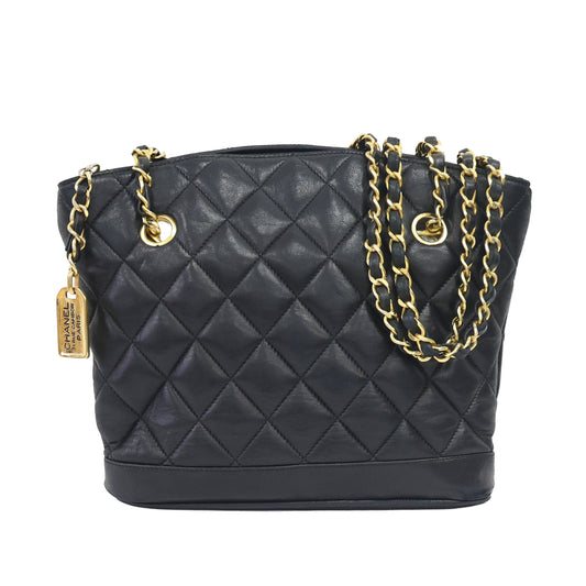 Preloved CHANEL Matelasse Lambskin Chain Shoulder Bag Black Gold Hardware | Luxe Again Maison