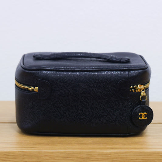 Pre-owned vintage Chanel Vintage Caviar Skin Black 4th Series Vanity Bag | Luxe Again Maison