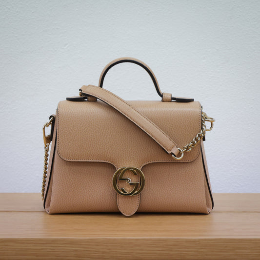 Preowned authentic Gucci 510302 Interlocking G 2 Way Crossbody Leather Beige Shoulder Handbag | Luxe Again Maison