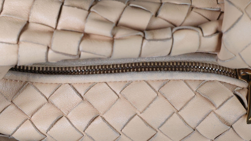 Preowned BOTTEGA VENETA Intrecciato Mini Jodie Leather Beige Bag | Luxe Again Maison