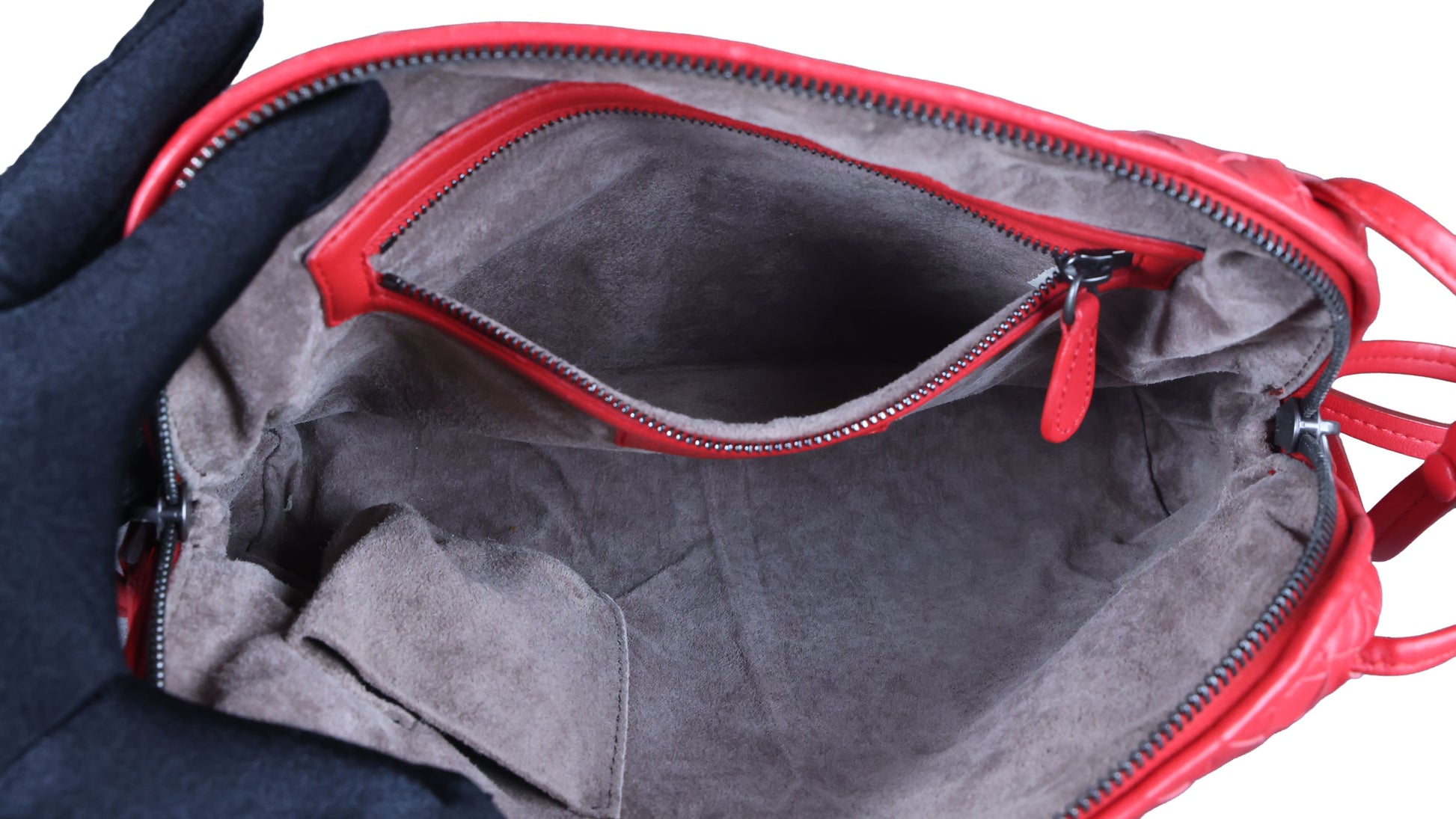 Preowned BOTTEGA VENETA Intrecciato Nodini Shoulder Bag Red | Luxe Again Maison