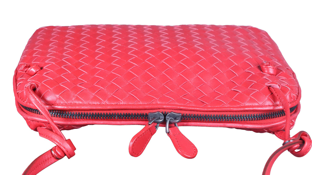 Preowned BOTTEGA VENETA Intrecciato Nodini Shoulder Bag Red | Luxe Again Maison
