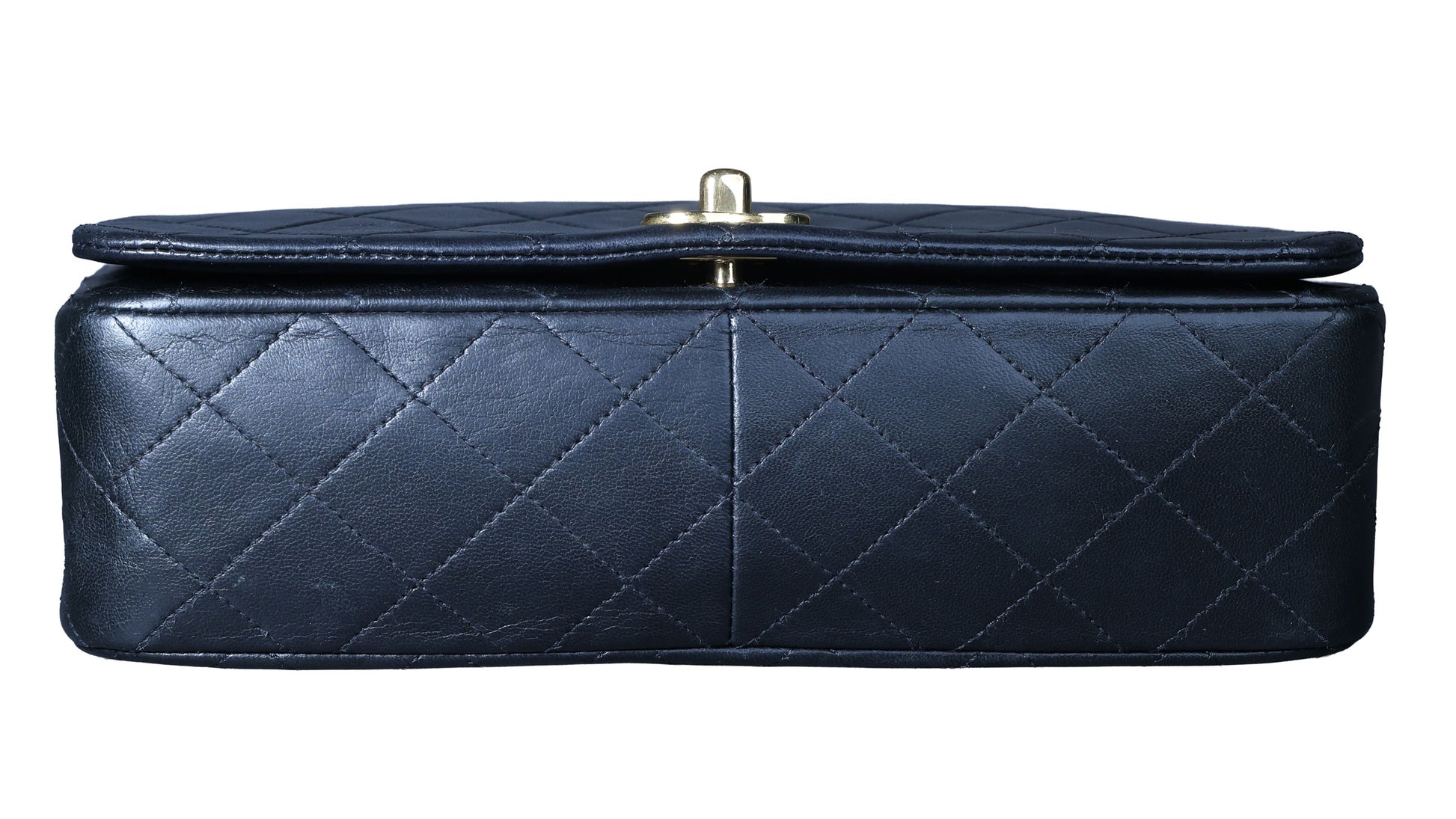 Preowned CHANEL Vintage Matelasse 23 Single Flap Black Lambskin Gold-Tone Hardware 18XXXX3 | Luxe Again Maison