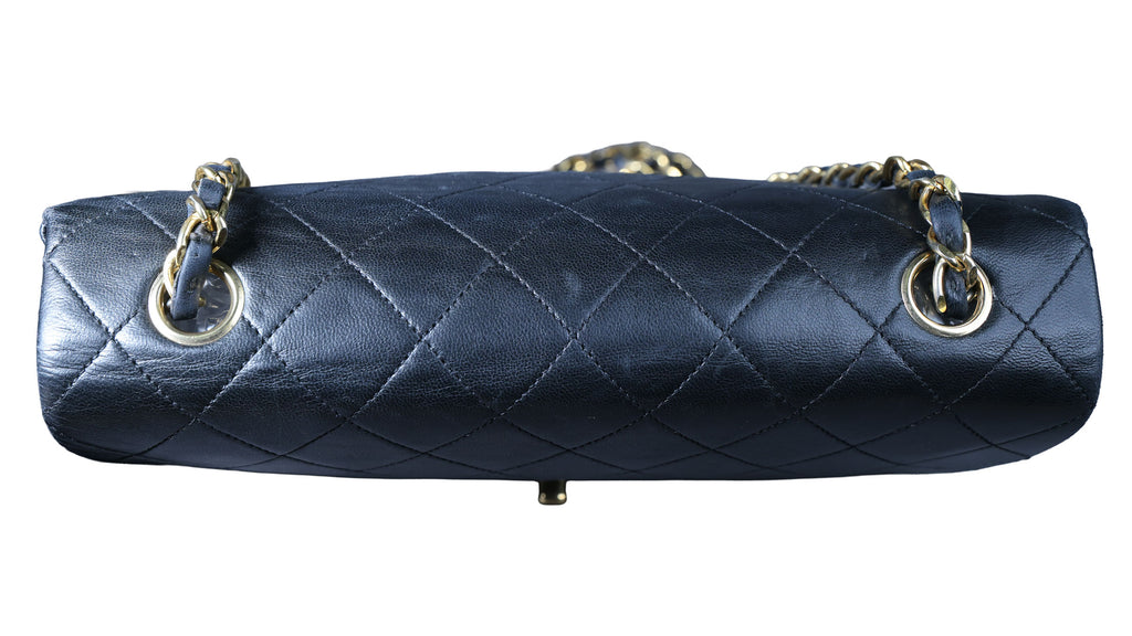 Preowned CHANEL Vintage Matelasse 23 Single Flap Black Lambskin Gold-Tone Hardware 18XXXX3 | Luxe Again Maison