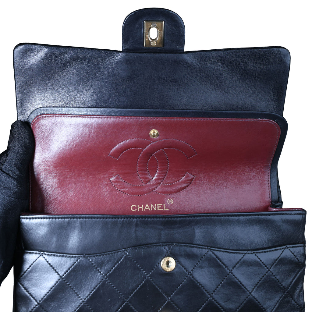 Preowned CHANEL Vintage Matelasse 25 Double Flap Black Lambskin Gold-Tone Hardware 09XXXXX 0 Series | Luxe Again Maison