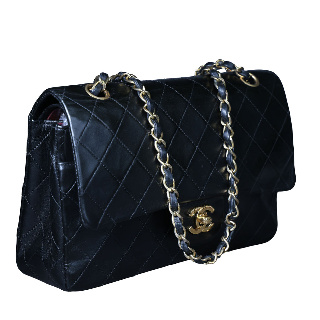Preowned CHANEL Vintage Matelasse 25 Double Flap Black Lambskin Gold-Tone Hardware 09XXXXX 0 Series | Luxe Again Maison