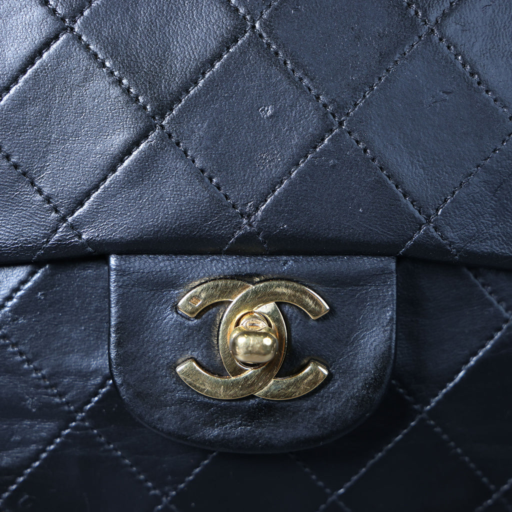 Preowned CHANEL Vintage Matelasse 25 Double Flap Black Lambskin Gold-Tone Hardware 09XXXXX 0 Series | Luxe Again Maison