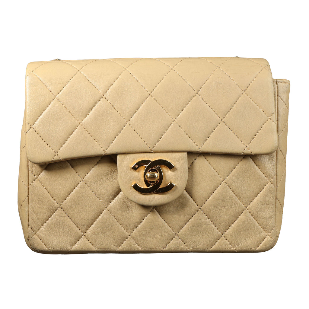 Preowned CHANEL Vintage Mini 17 Matelasse Single Flap Lambskin GHW Beige Bag | Luxe Again Maison