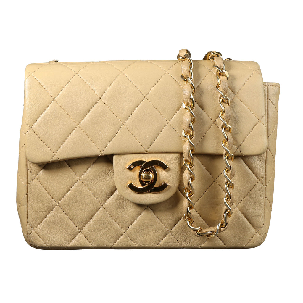 Preowned CHANEL Vintage Mini 17 Matelasse Single Flap Lambskin GHW Beige Bag | Luxe Again Maison