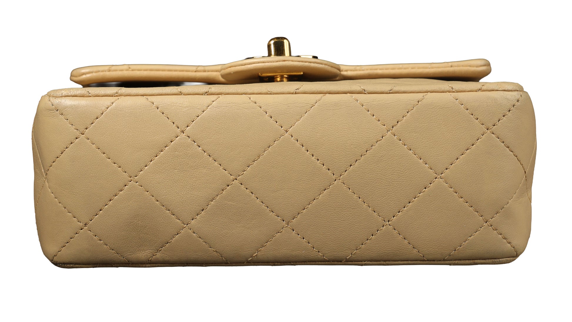 Preowned CHANEL Vintage Mini 17 Matelasse Single Flap Lambskin GHW Beige Bag | Luxe Again Maison