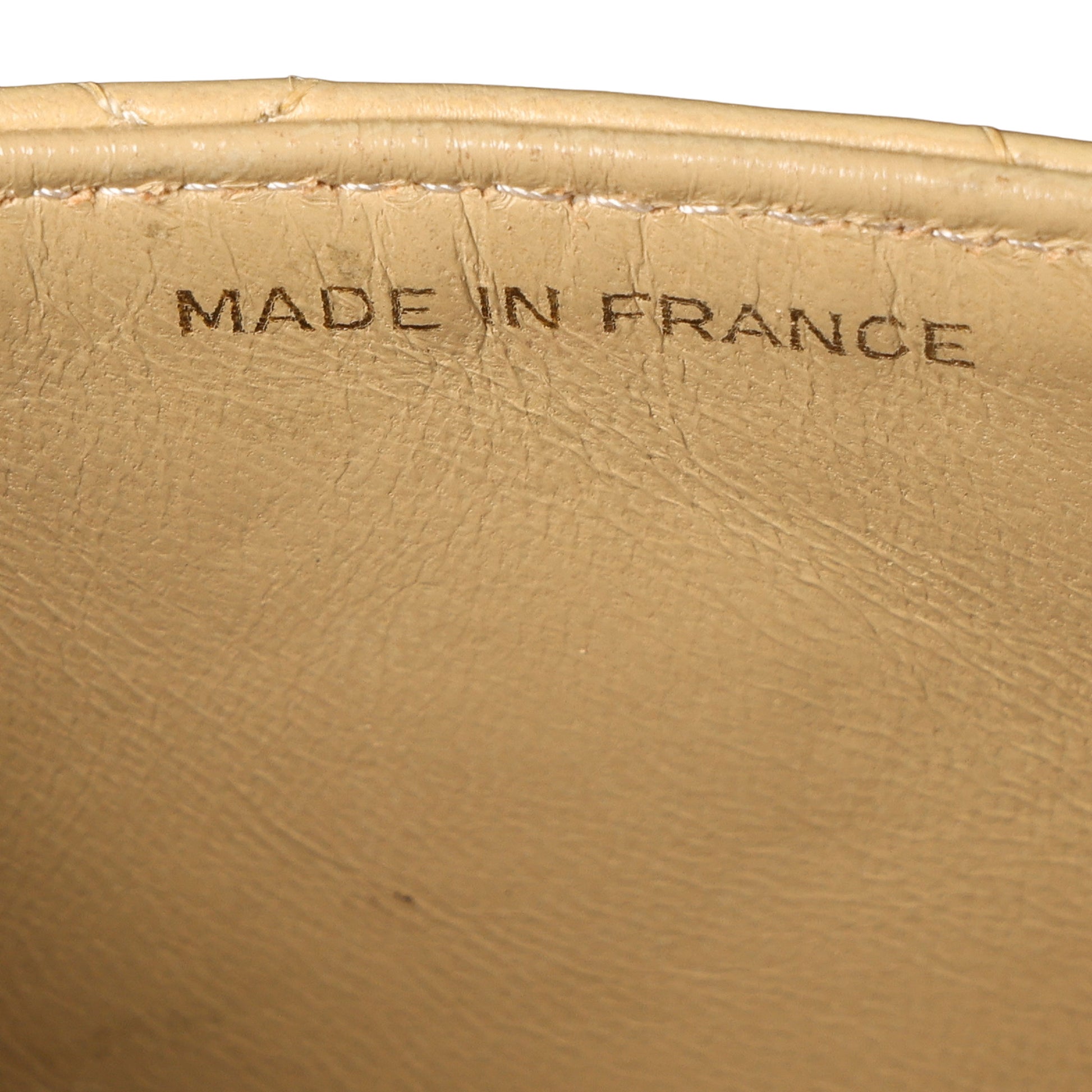 Preowned CHANEL Vintage Mini 17 Matelasse Single Flap Lambskin GHW Beige Bag | Luxe Again Maison