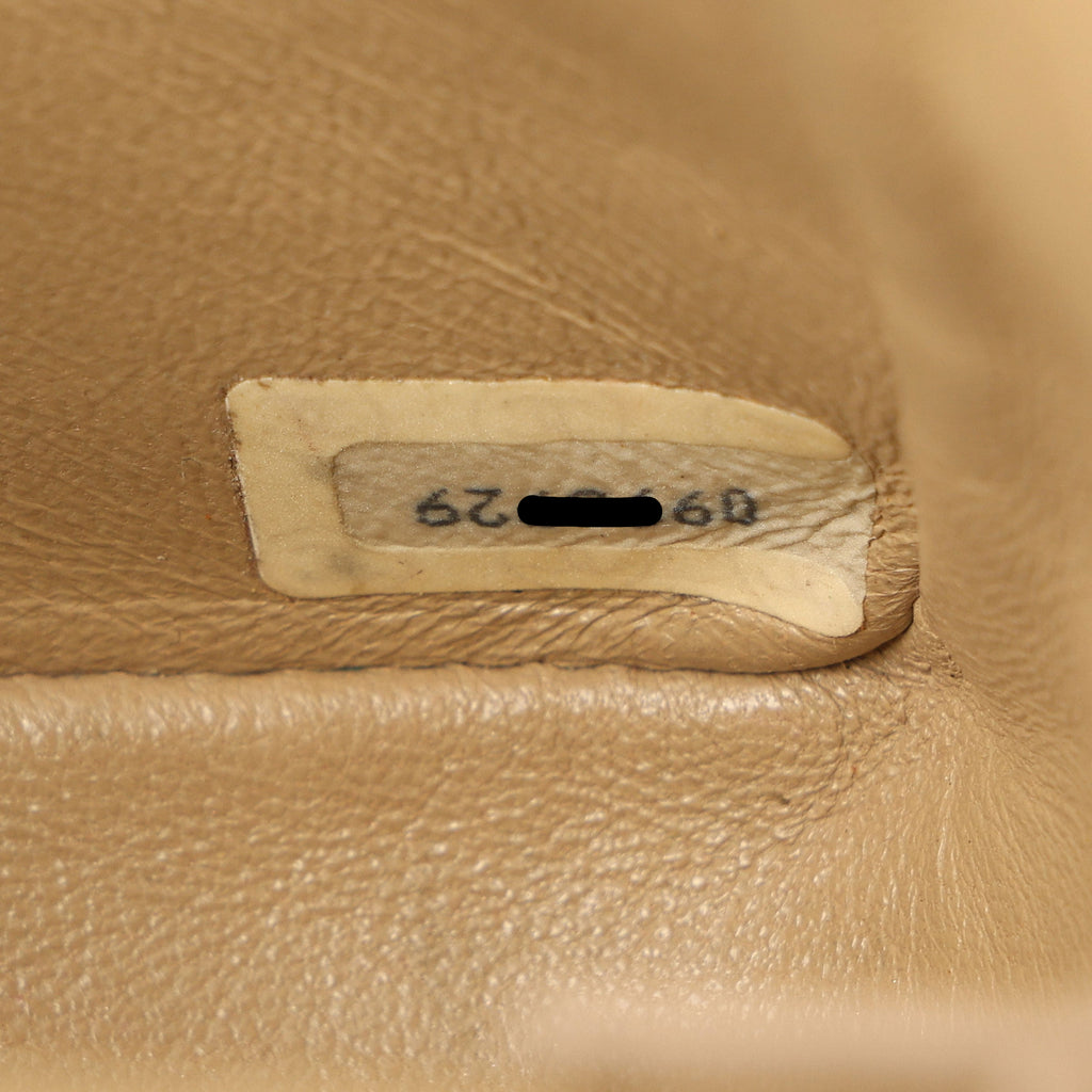 Preowned CHANEL Vintage Mini 17 Matelasse Single Flap Lambskin GHW Beige Bag | Luxe Again Maison