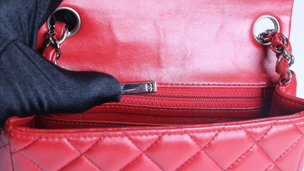 Preowned CHANEL Mini Classic 17 Matelasse Single Flap Red Silver-Tone Hardware 1XXXXXX8 | Luxe Again Maison