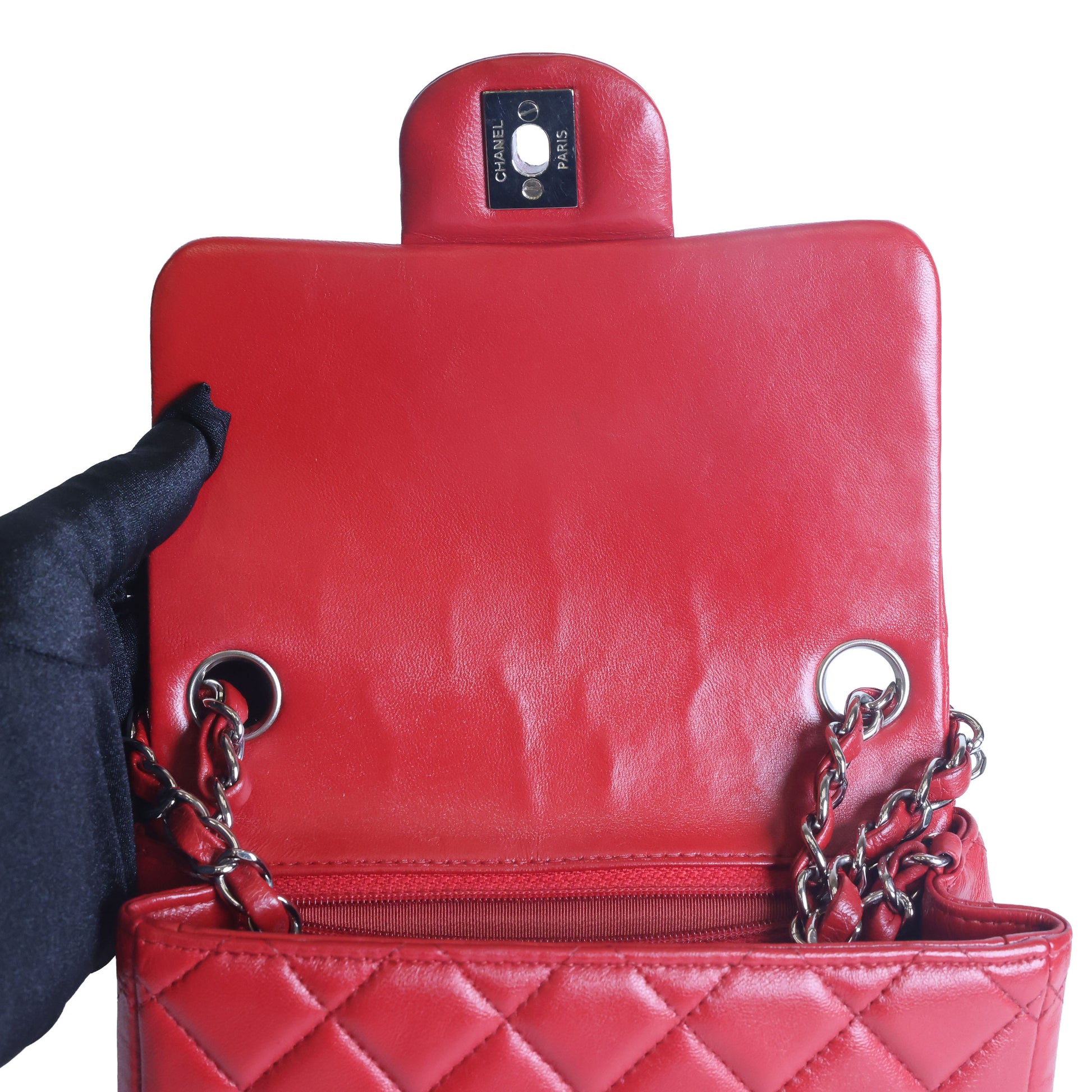 Preowned CHANEL Mini Classic 17 Matelasse Single Flap Red Silver-Tone Hardware 1XXXXXX8 | Luxe Again Maison