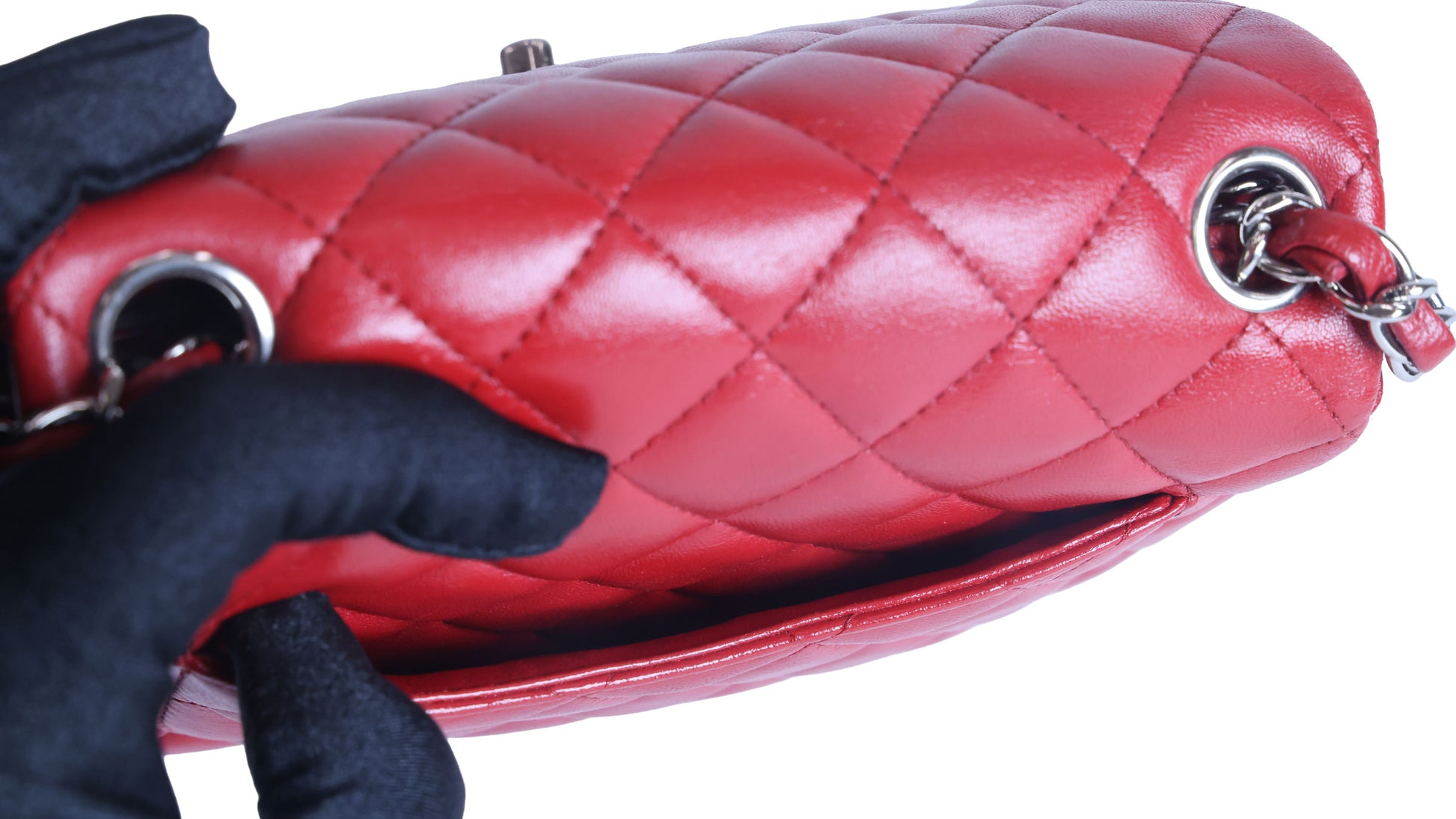 Preowned CHANEL Mini Classic 17 Matelasse Single Flap Red Silver-Tone Hardware 1XXXXXX8 | Luxe Again Maison