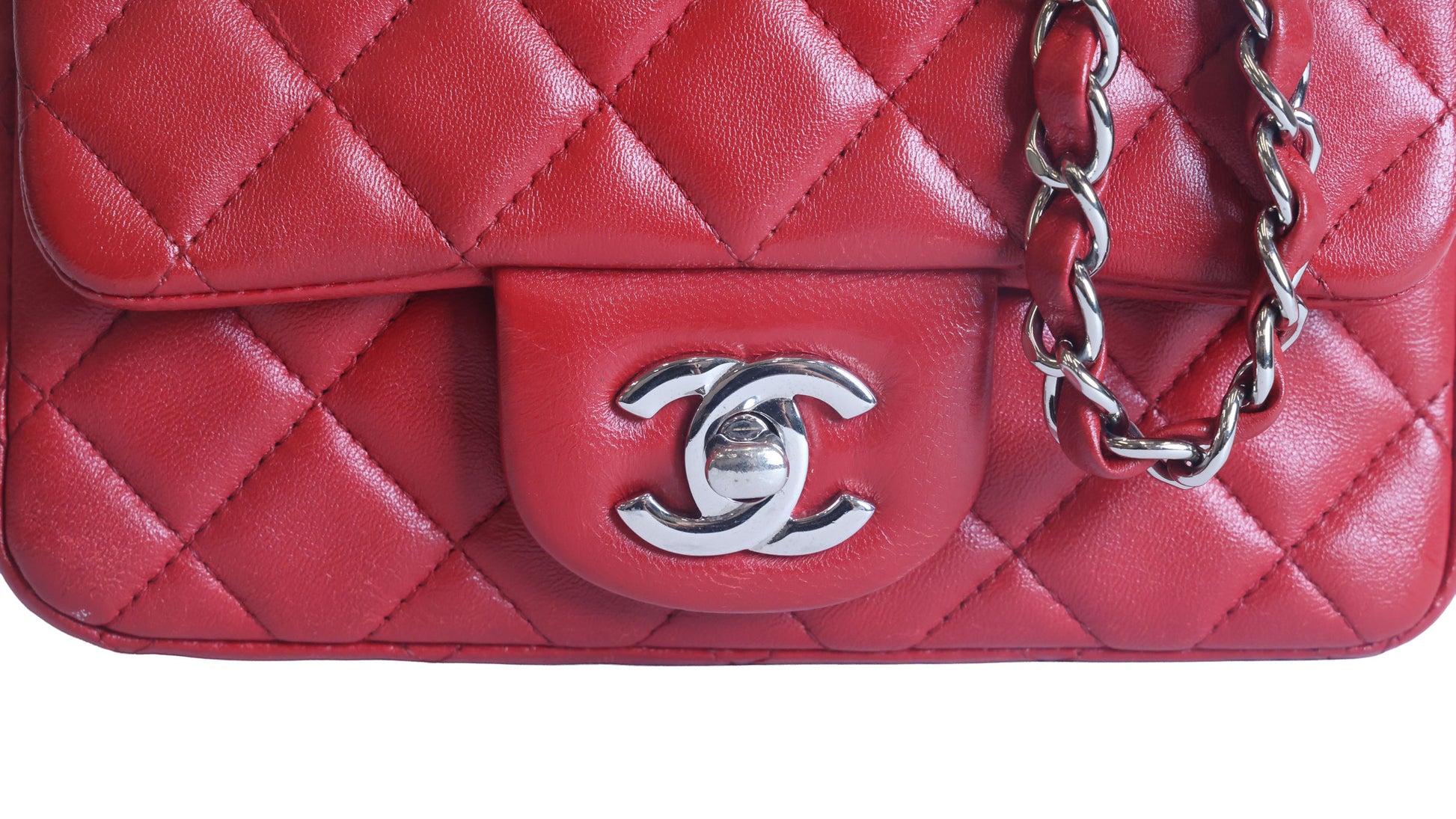 Preowned CHANEL Mini Classic 17 Matelasse Single Flap Red Silver-Tone Hardware 1XXXXXX8 | Luxe Again Maison
