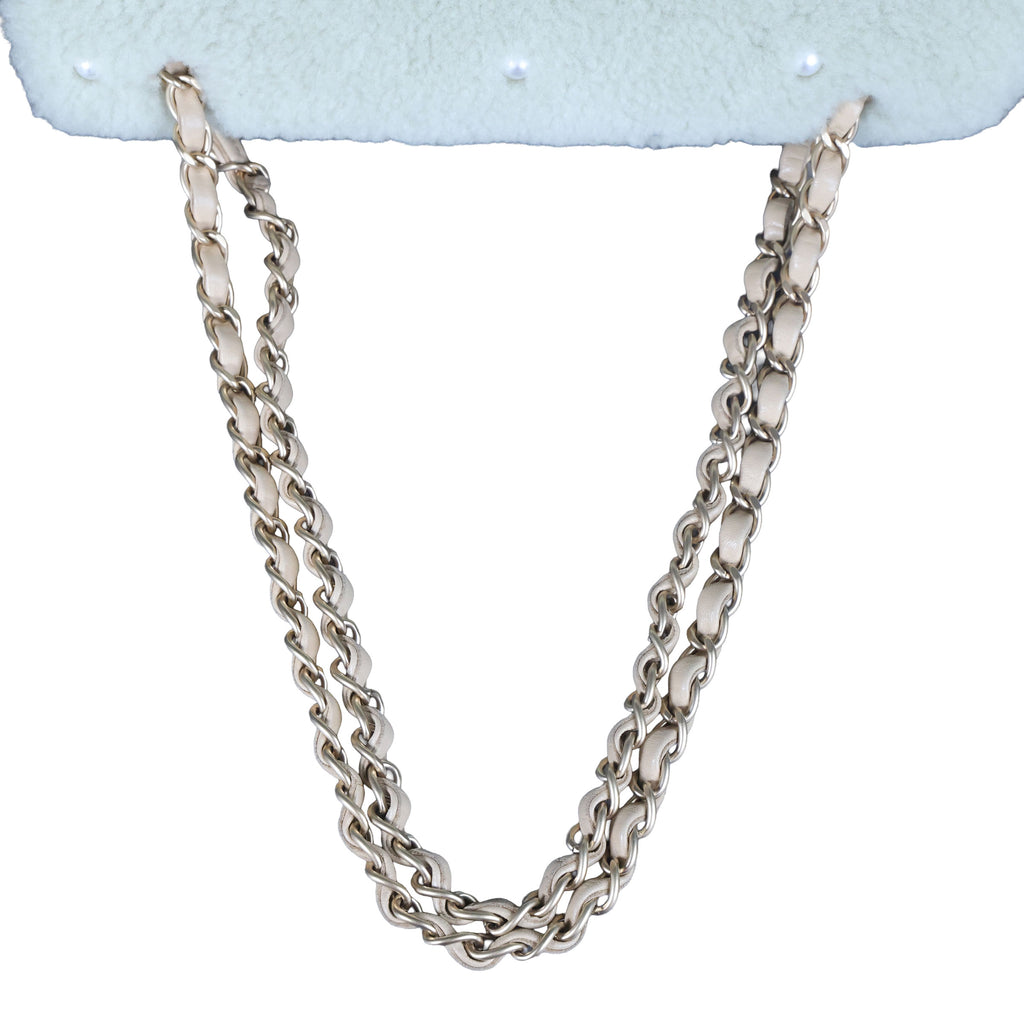 Preowned CHANEL Pearl Mouton Fur Single Flap Double Chain Bag | Luxe Again Maison