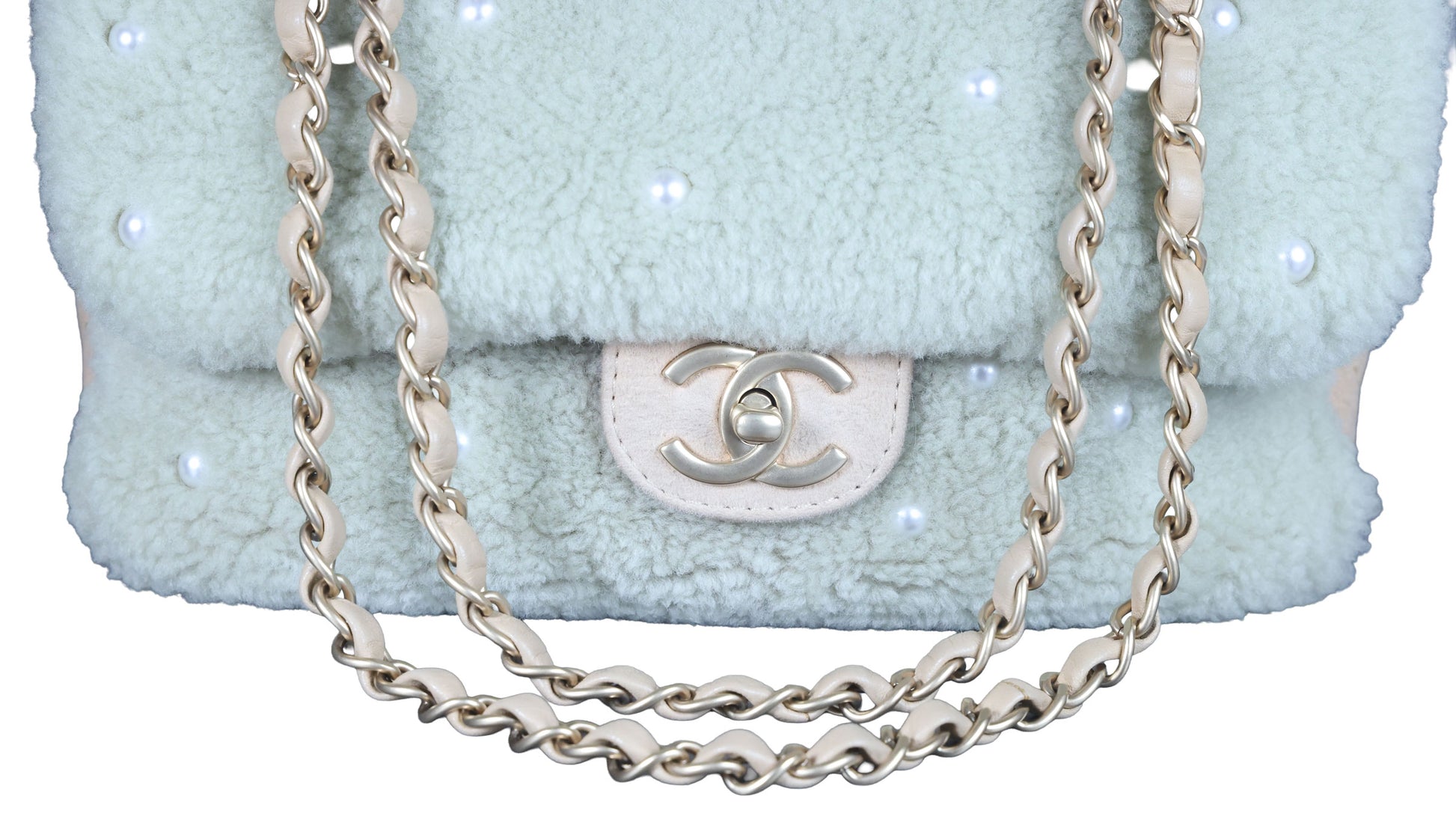 Preowned CHANEL Pearl Mouton Fur Single Flap Double Chain Bag | Luxe Again Maison