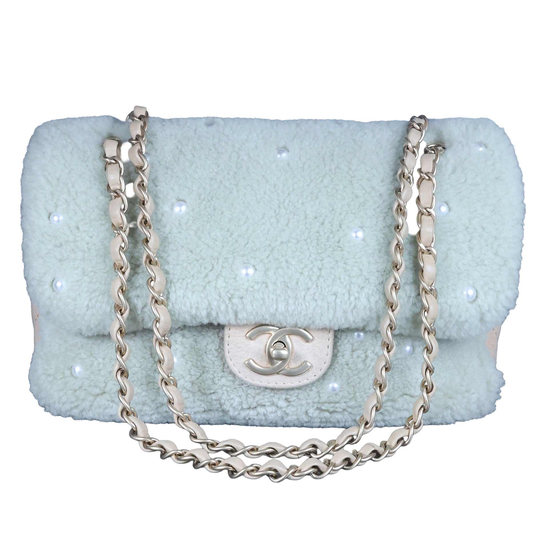 Preowned CHANEL Pearl Mouton Fur Single Flap Double Chain Bag | Luxe Again Maison
