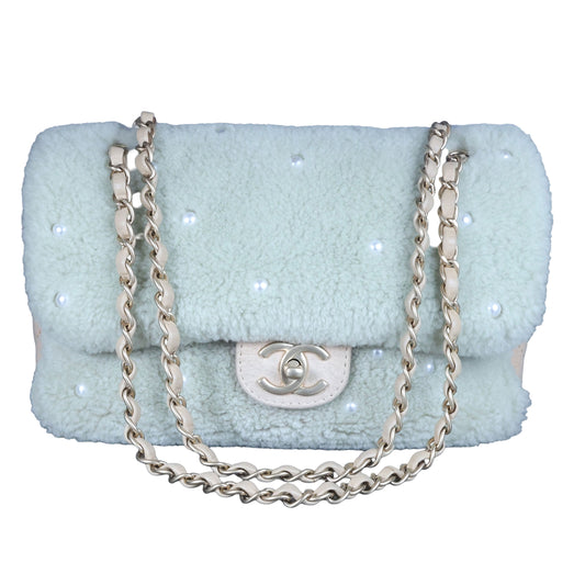 Preowned CHANEL Pearl Mouton Fur Single Flap Double Chain Bag | Luxe Again Maison
