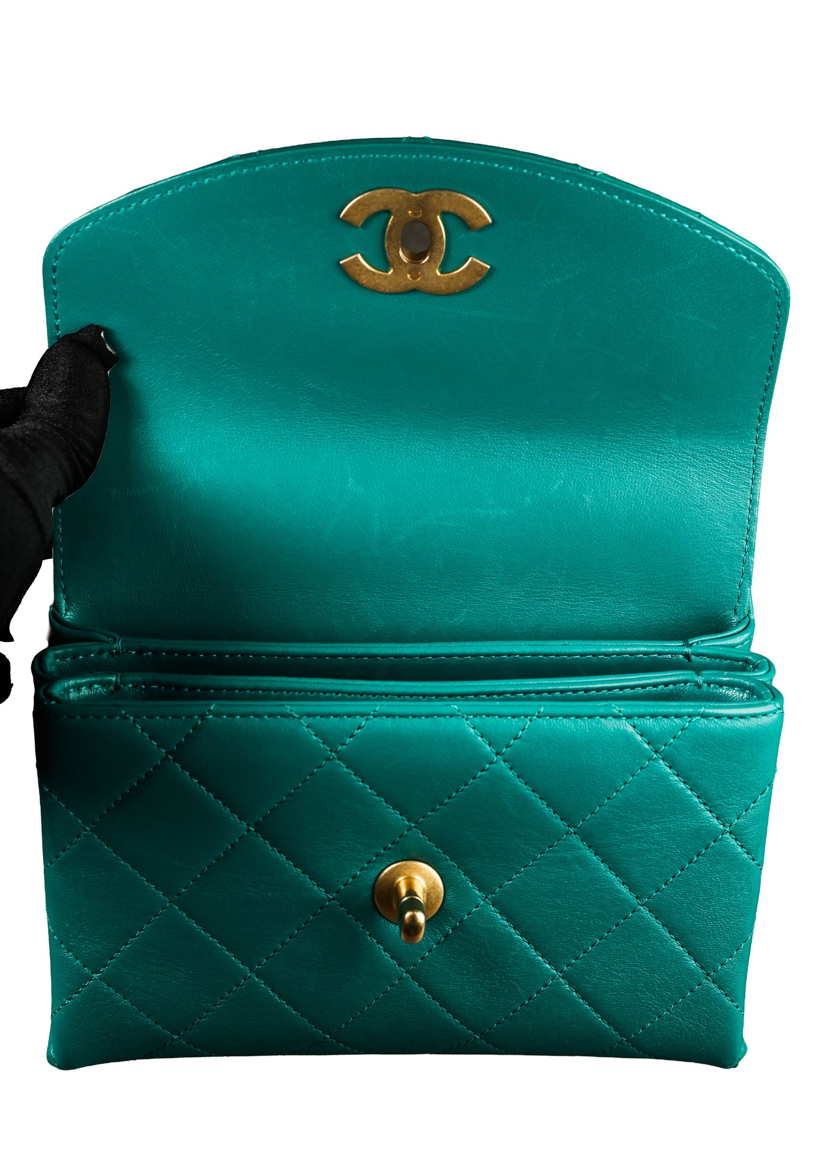 Preowned CHANEL Trendy CC Top Handle Quilted Lambskin Green  | Luxe Again Maison