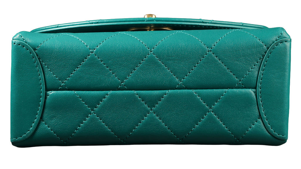Preowned CHANEL Trendy CC Top Handle Quilted Lambskin Green  | Luxe Again Maison