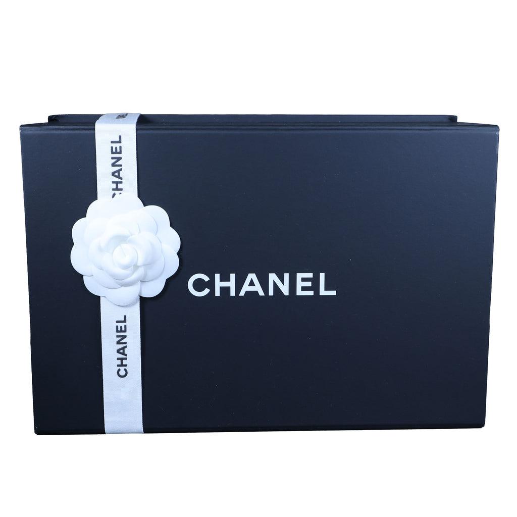 Preowned CHANEL Trendy CC Top Handle Quilted Lambskin Green  | Luxe Again Maison