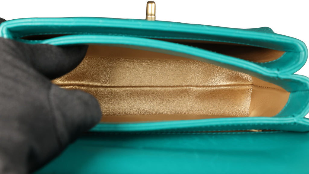 Preowned CHANEL Trendy CC Top Handle Quilted Lambskin Green  | Luxe Again Maison