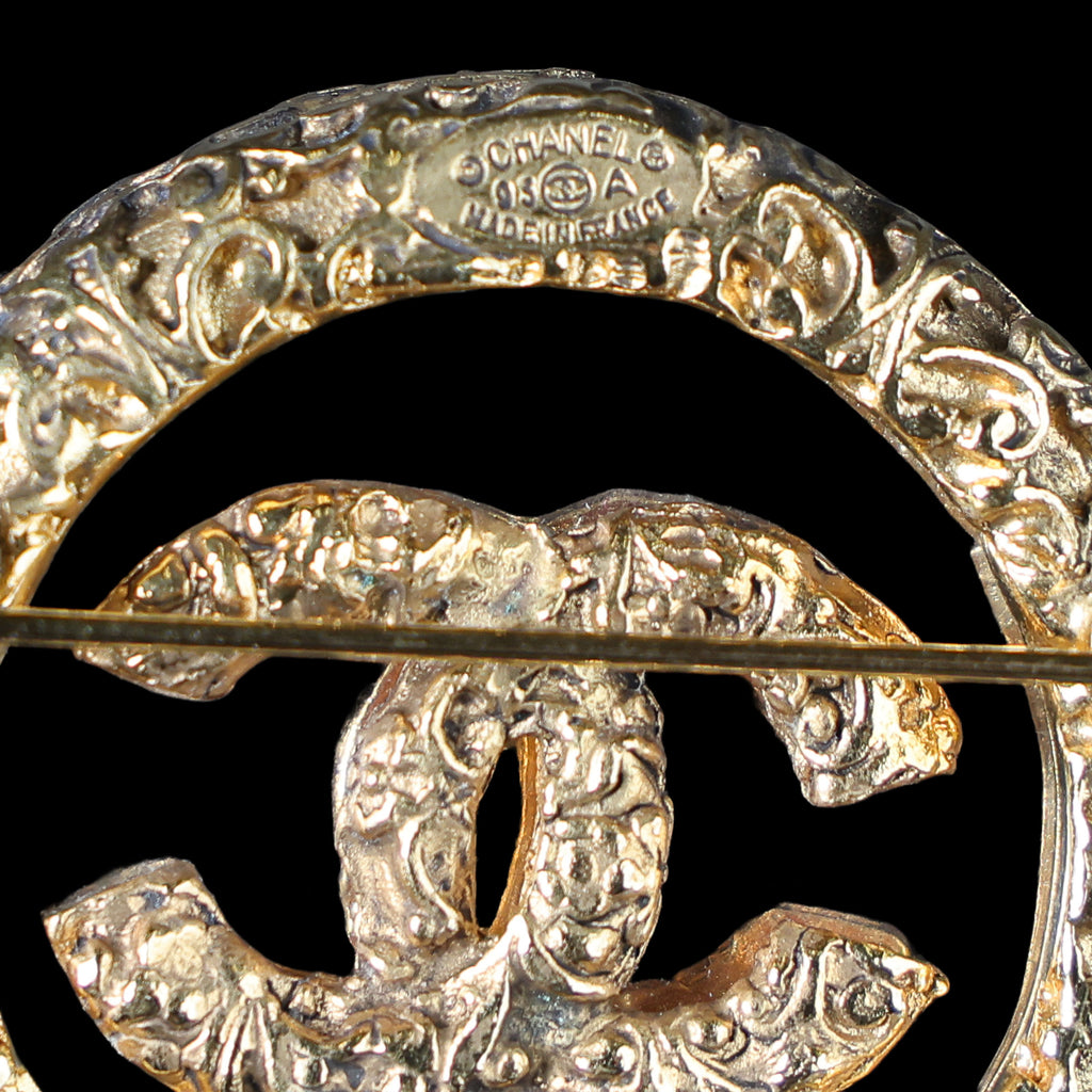 Preowned CHANEL Vintage Coco Mark Medallion 93A Brooch GP Gold | Luxe Again Maison