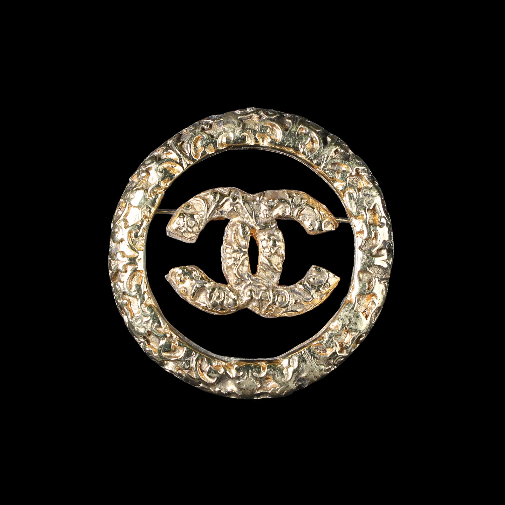 Preowned CHANEL Vintage Coco Mark Medallion 93A Brooch GP Gold | Luxe Again Maison