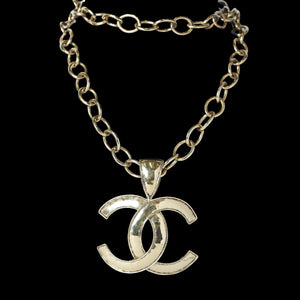Preowned CHANEL Vintage Gold-Plated COCO Mark 94P Jumbo Necklace | Luxe Again Maison