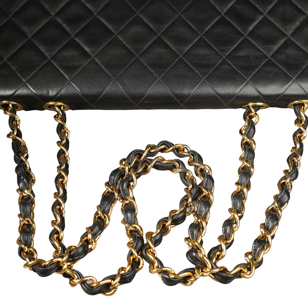 Preowned CHANEL Vintage Matelasse 34 Maxi Classic Flap Black Lambskin GHW 31XXX47 | Luxe Again Maison