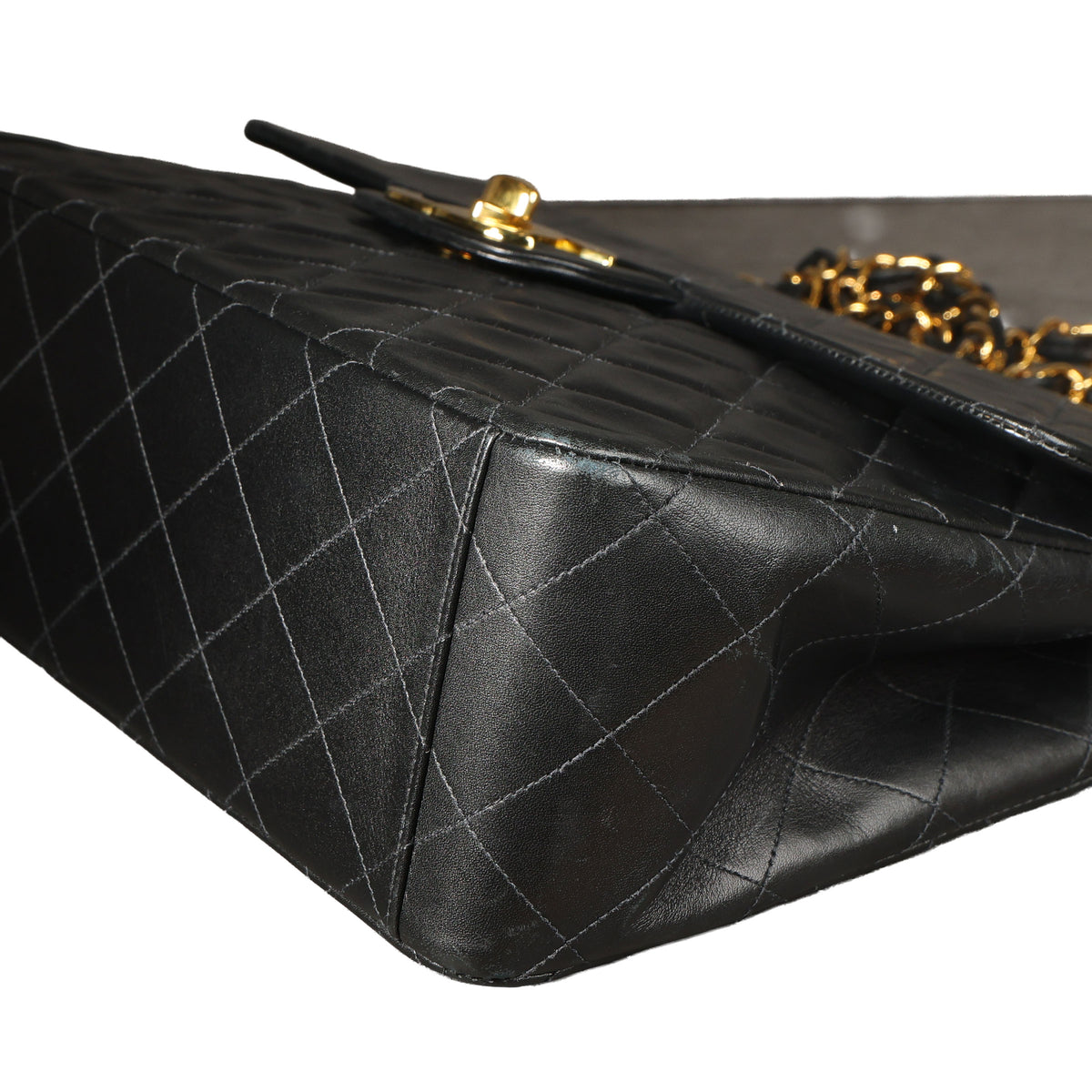Preowned CHANEL Vintage Matelasse 34 Maxi Classic Flap Black Lambskin GHW 31XXX47 | Luxe Again Maison