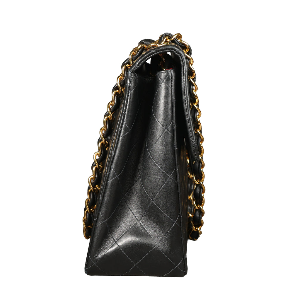 Preowned CHANEL Vintage Matelasse 34 Maxi Classic Flap Black Lambskin GHW 31XXX47 | Luxe Again Maison