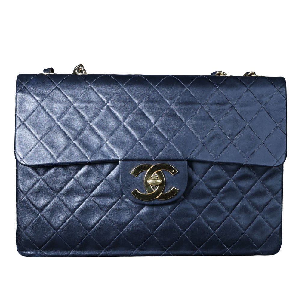 Preowned CHANEL Vintage Matelasse 34 Maxi Classic Flap Black GHW | Luxe Again Maison