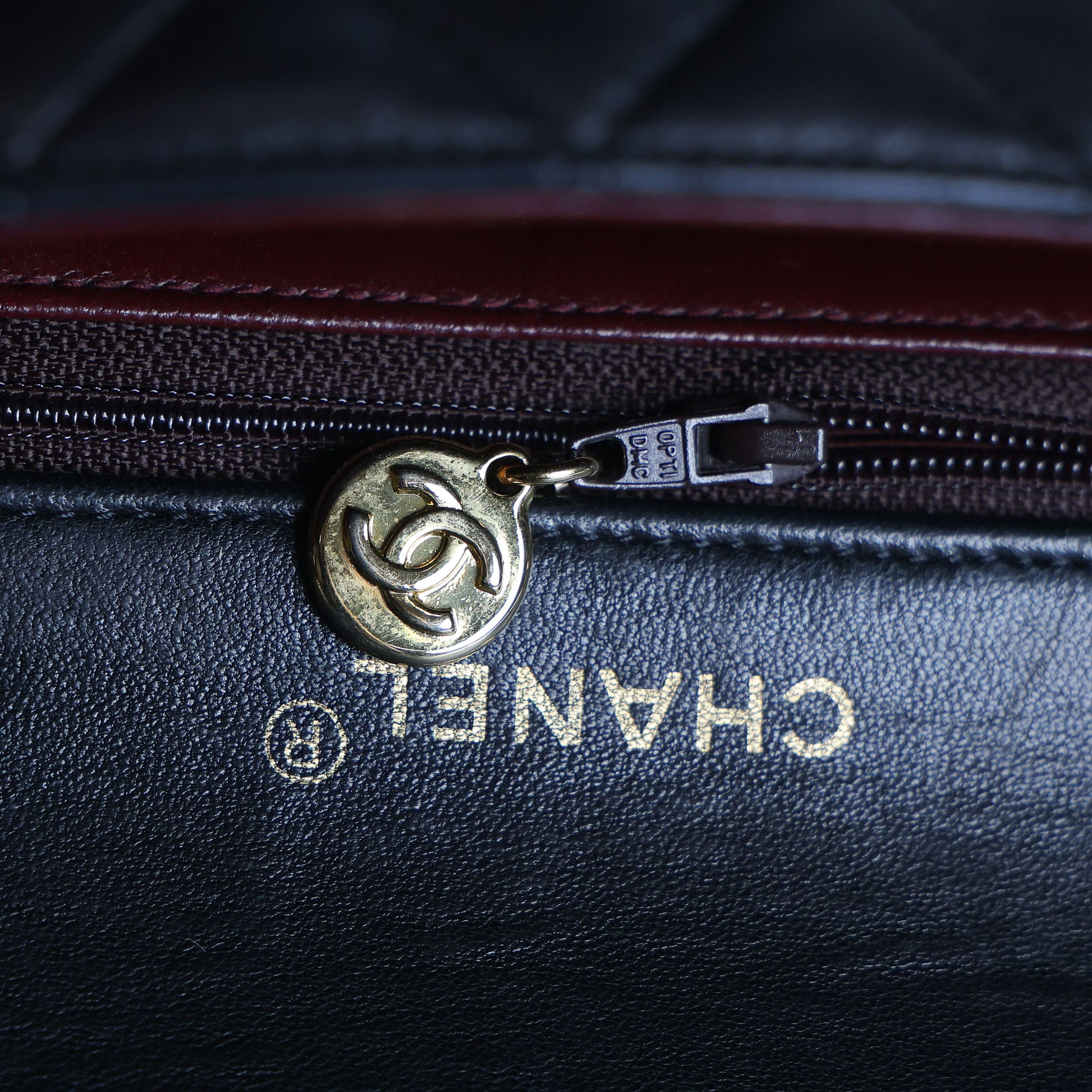 Preowned CHANEL Vintage Matelasse Lambskin 23 Full Flap Black 1XXXX9 | Luxe Again Maison