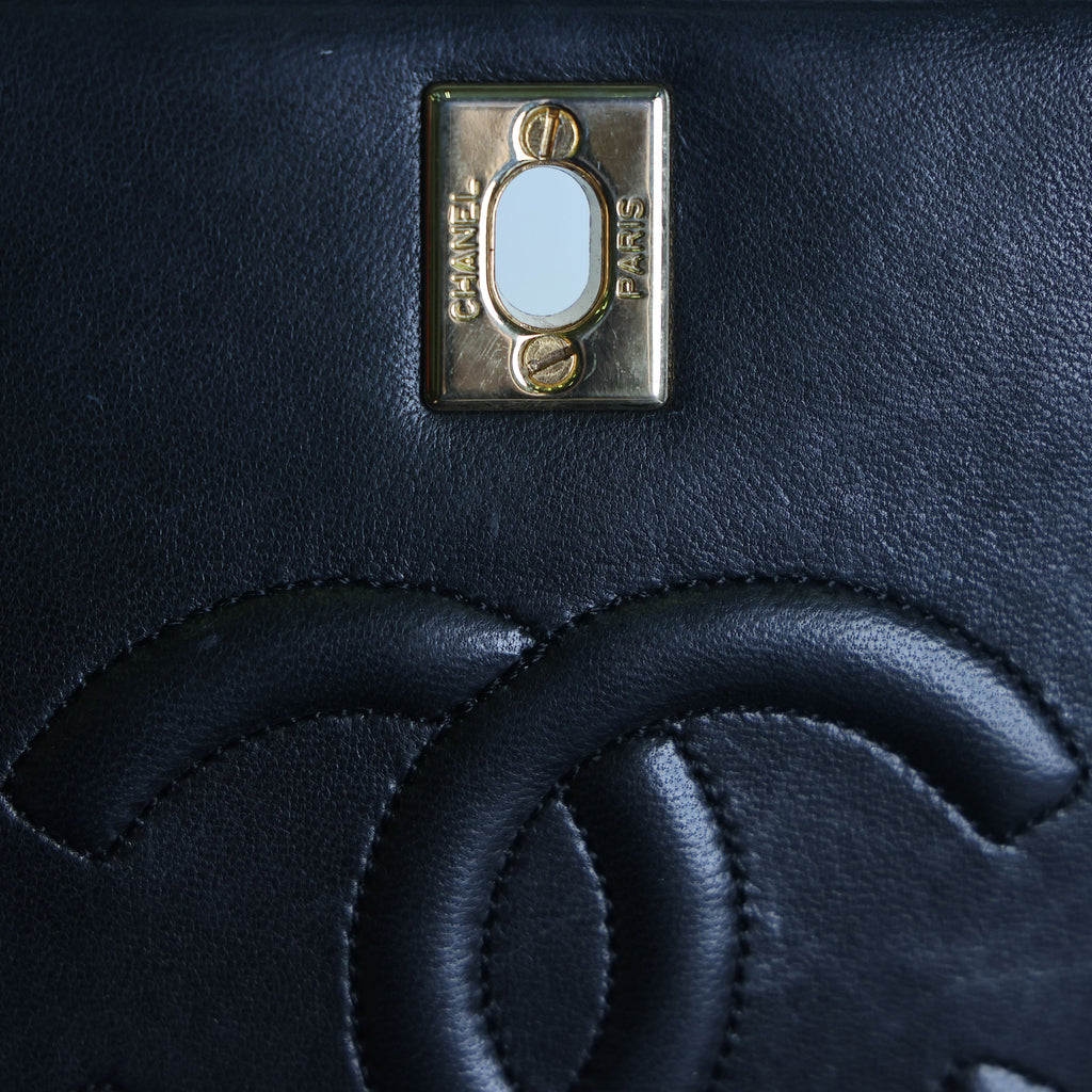 Preowned CHANEL Vintage Matelasse Lambskin 23 Full Flap Black 1XXXX9 | Luxe Again Maison