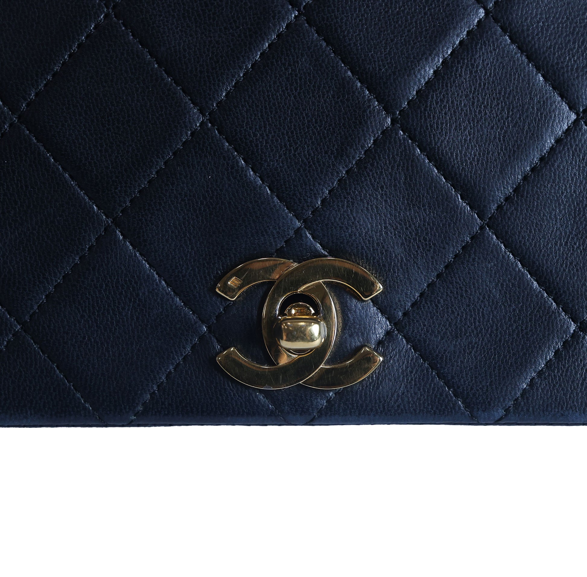 Preowned CHANEL Vintage Matelasse Lambskin 23 Full Flap Black 1XXXX9 | Luxe Again Maison