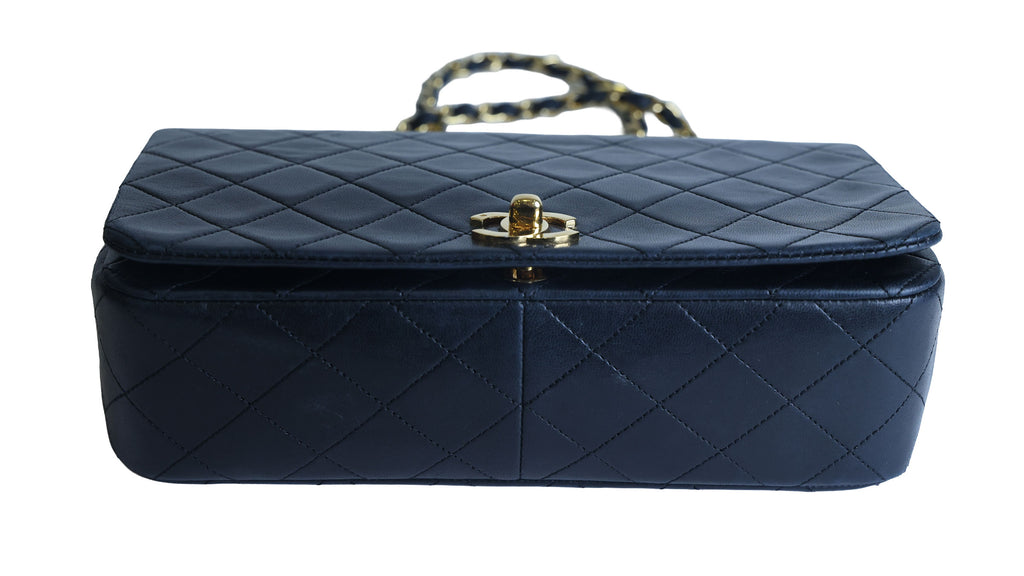 Preowned CHANEL Vintage Matelasse Lambskin 23 Full Flap Black 1XXXX9 | Luxe Again Maison