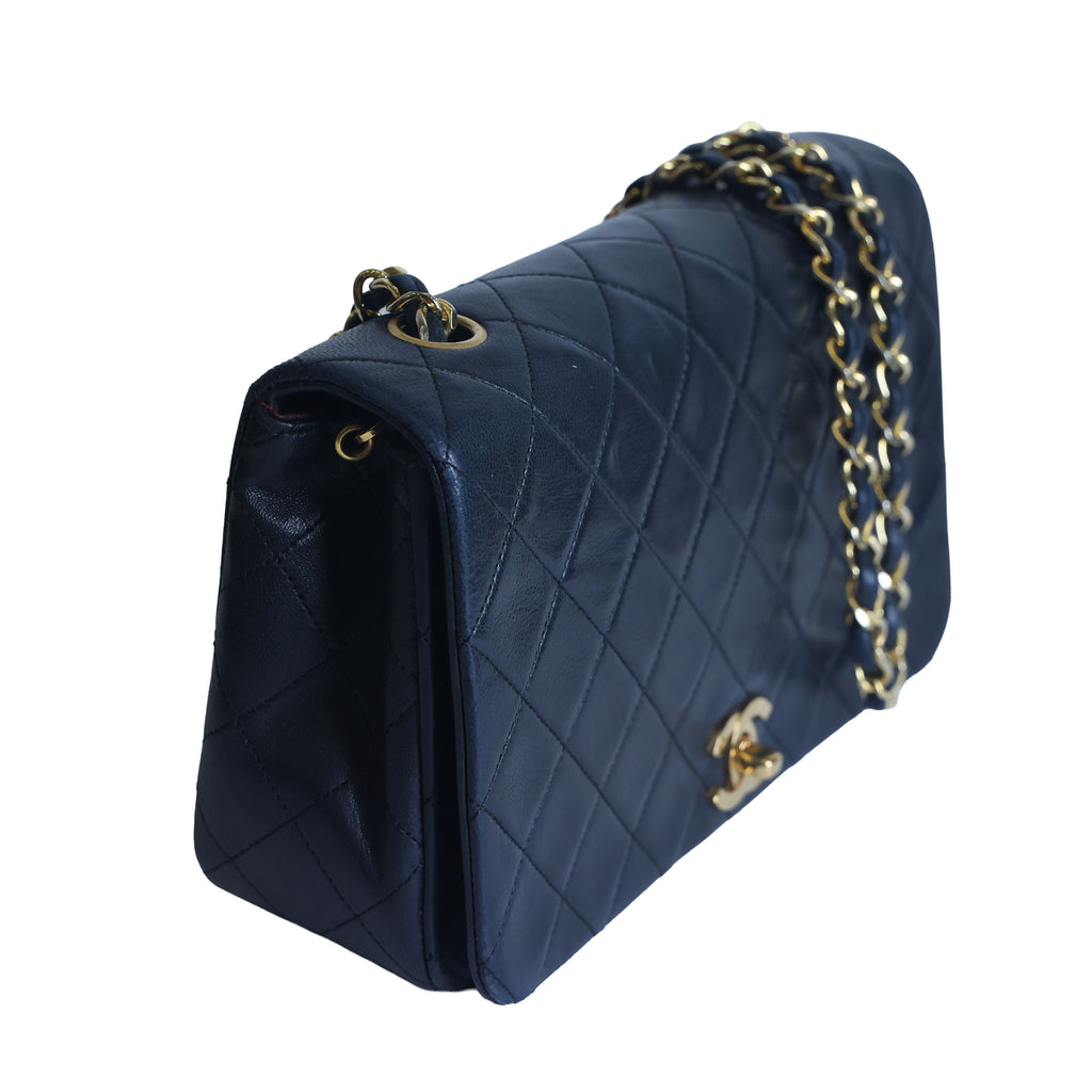 Preowned CHANEL Vintage Matelasse Lambskin 23 Full Flap Black 1XXXX9 | Luxe Again Maison