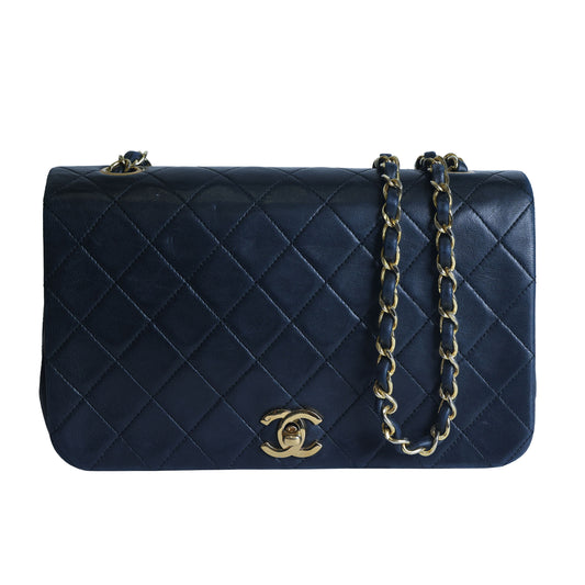Preowned CHANEL Vintage Matelasse Lambskin 23 Full Flap Black 1XXXX9 | Luxe Again Maison