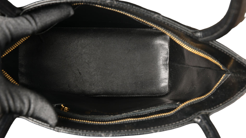 Preowned CHANEL Vintage Re-Release Caviar Skin Tote Black GHW 540XXXX | Luxe Again Maison