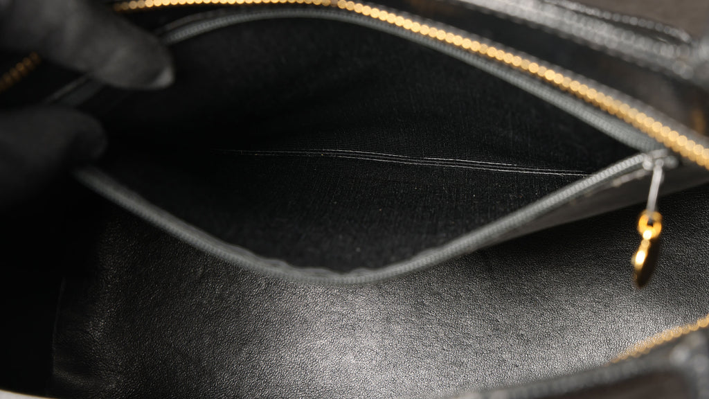 Preowned CHANEL Vintage Re-Release Caviar Skin Tote Black GHW 540XXXX | Luxe Again Maison