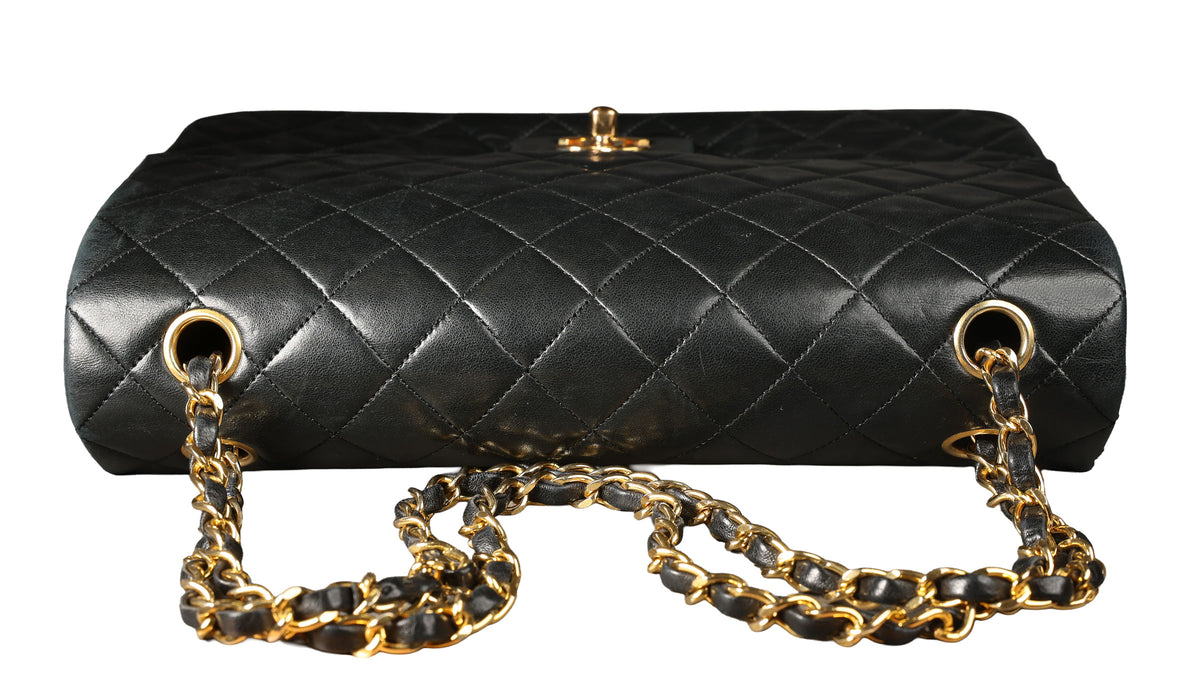 Preowned CHANEL Vintage Single Flap Matelasse Black Lambskin GHW 14XXX73 | Luxe Again Maison