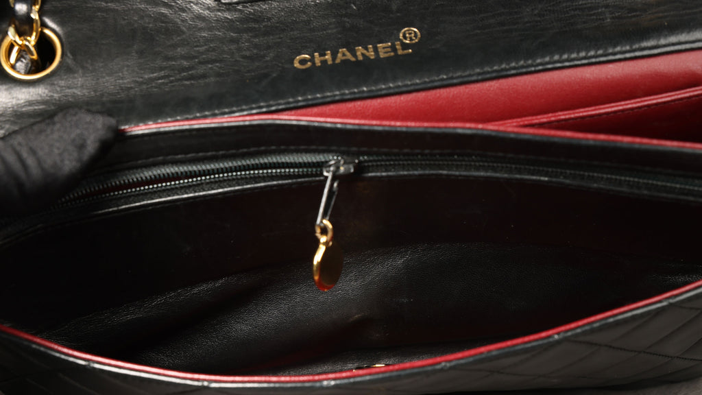 Preowned CHANEL Vintage Single Flap Matelasse Black Lambskin GHW 14XXX73 | Luxe Again Maison